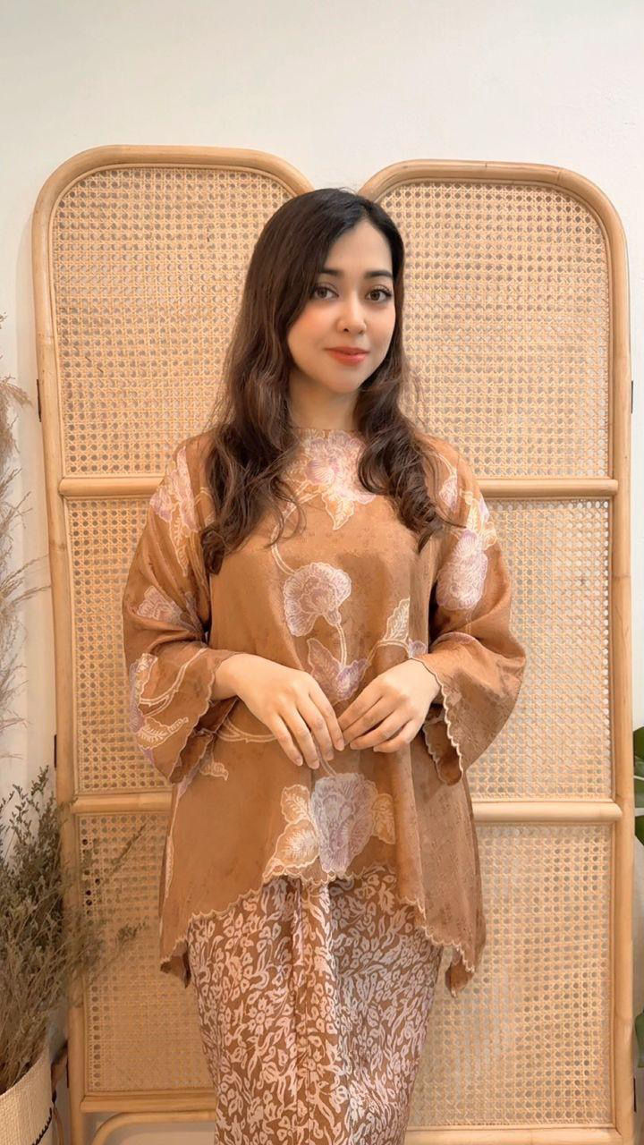 64CDF3F3-1217-4209-9A49-80EB57D58236